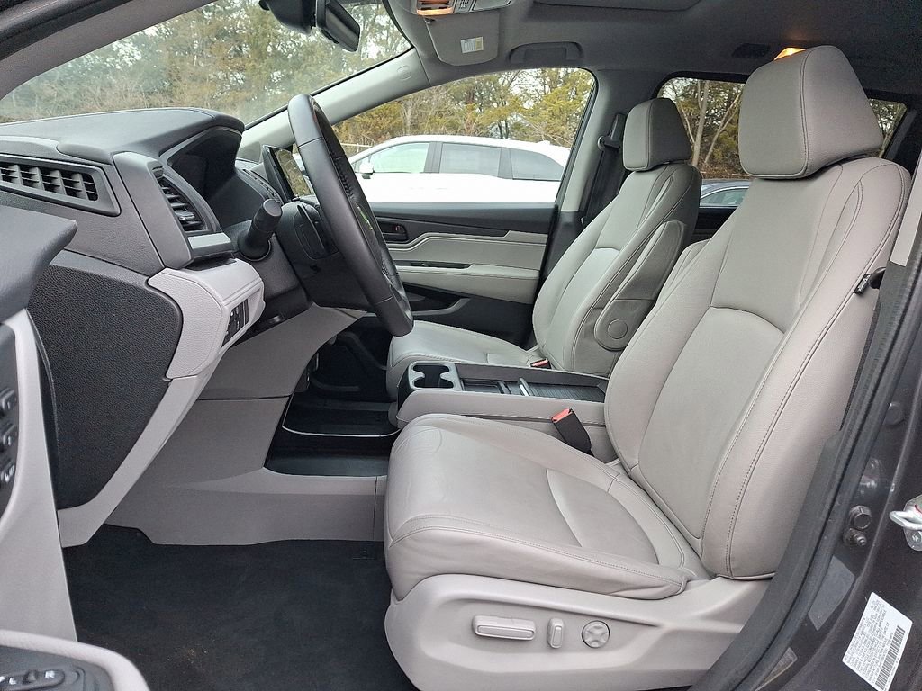 Used 2023 Honda Odyssey EX-L image 13