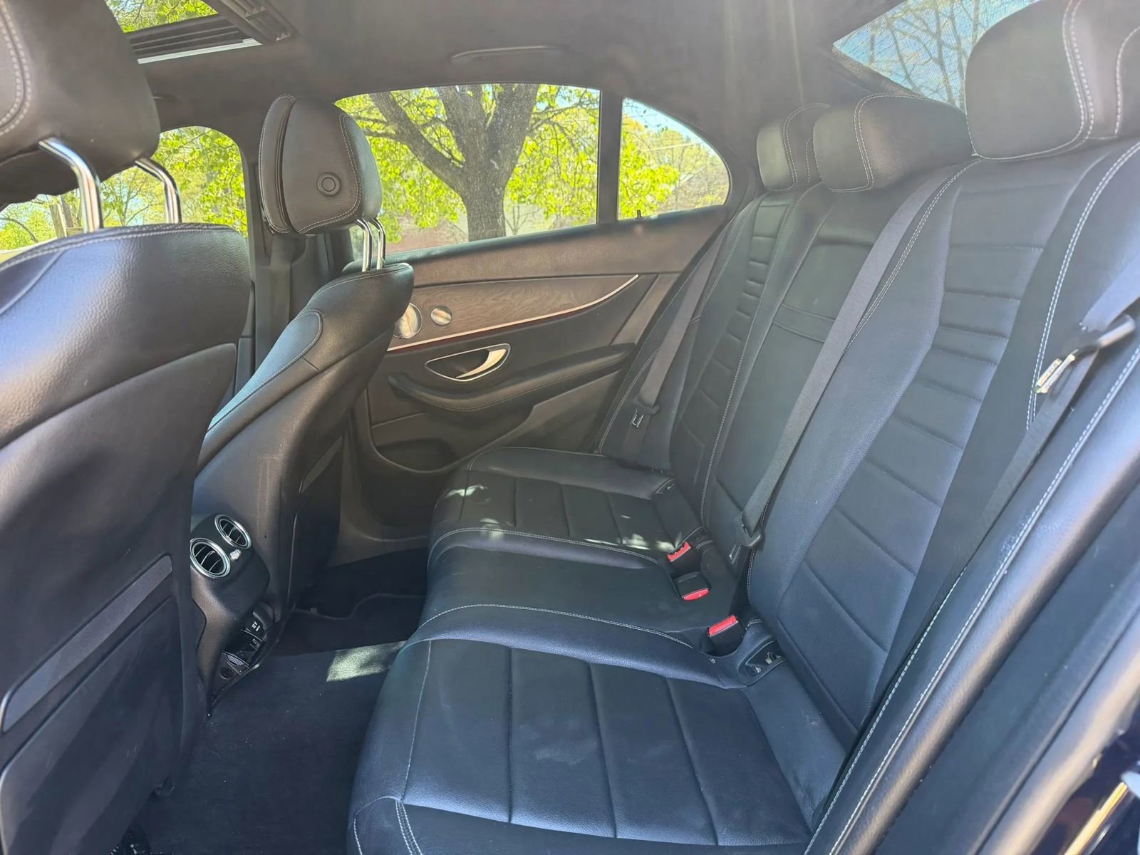 Used 2017 Mercedes-Benz E 300 image 14