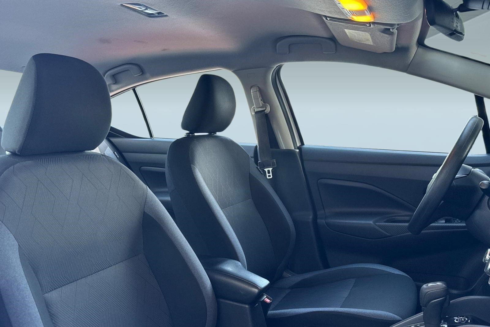 Used 2024 Nissan Versa SV FWD image 31