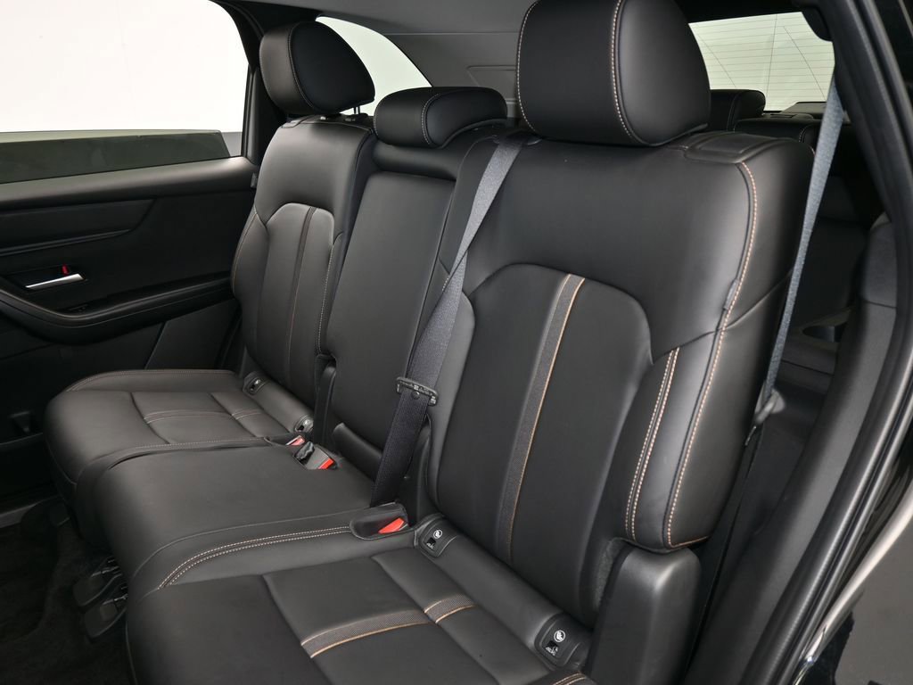 Used 2025 MAZDA CX-90 3.3 Turbo w/ Select Package image 32