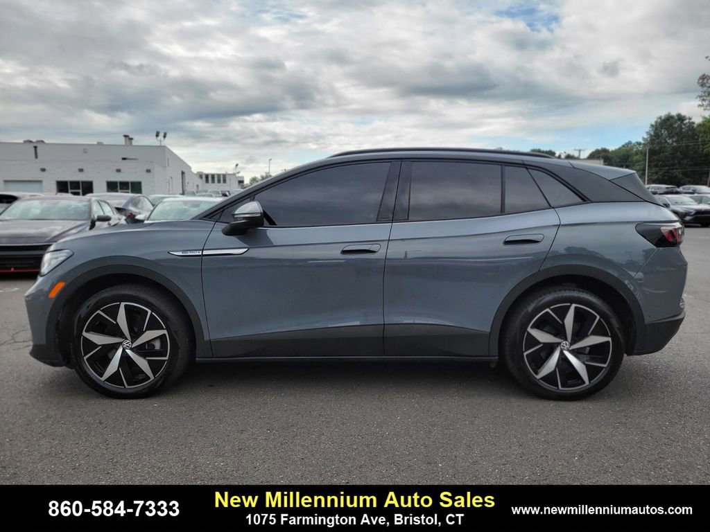 Used 2024 Volkswagen ID.4 Pro S image 2