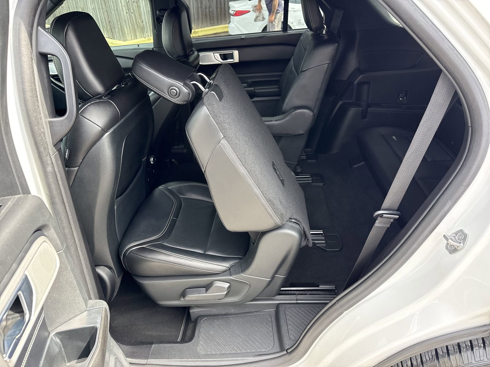 Used 2020 Ford Explorer ST w/ Premium Technology Package AWD/4WD image 11