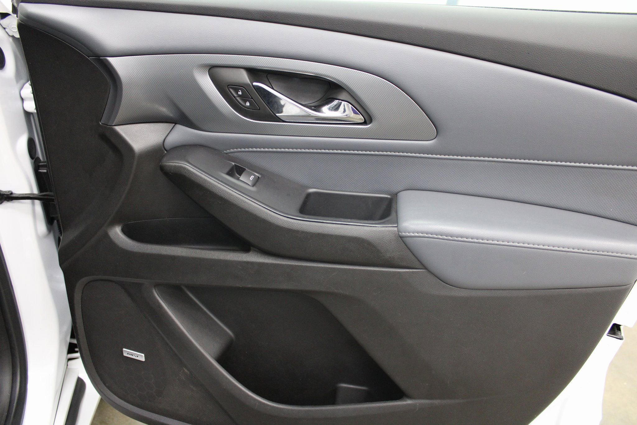 Used 2021 Chevrolet Traverse Premier w/ LPO, Floor Liner Package image 34