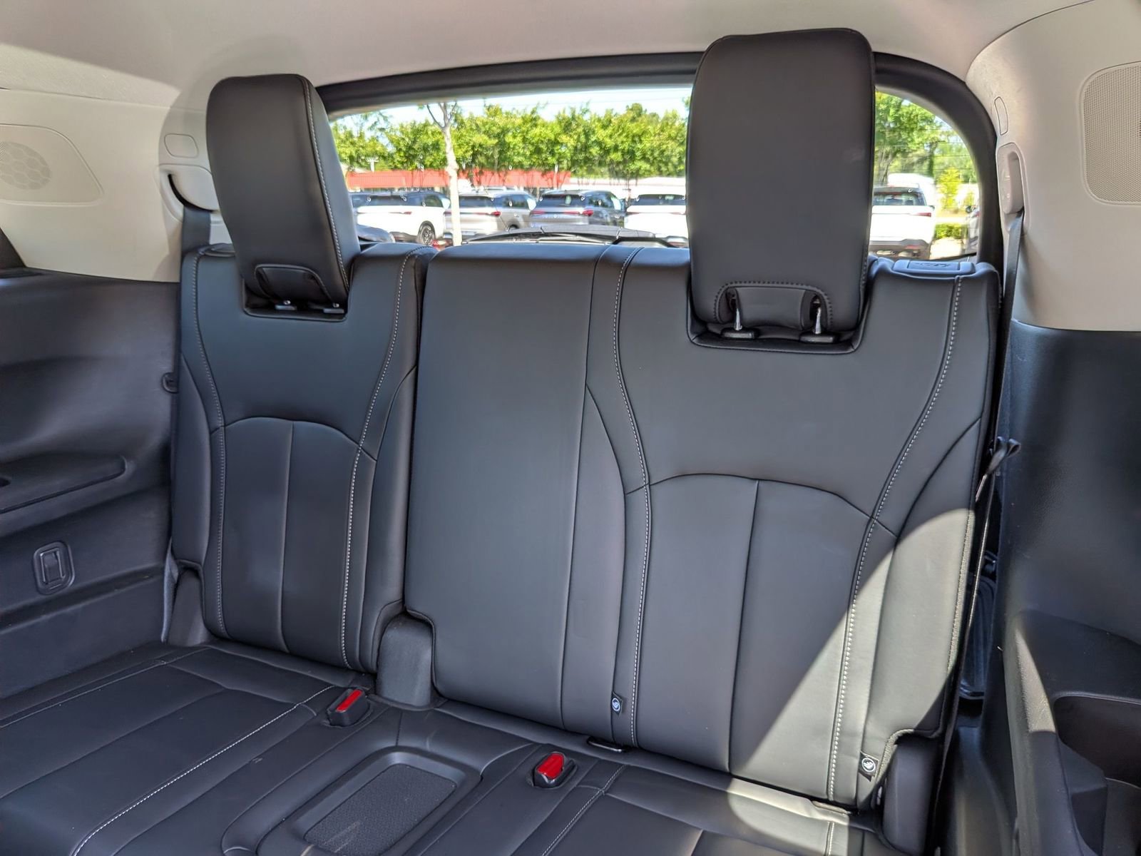 Used 2023 INFINITI QX60 Luxe w/ Cargo Package AWD/4WD image 32