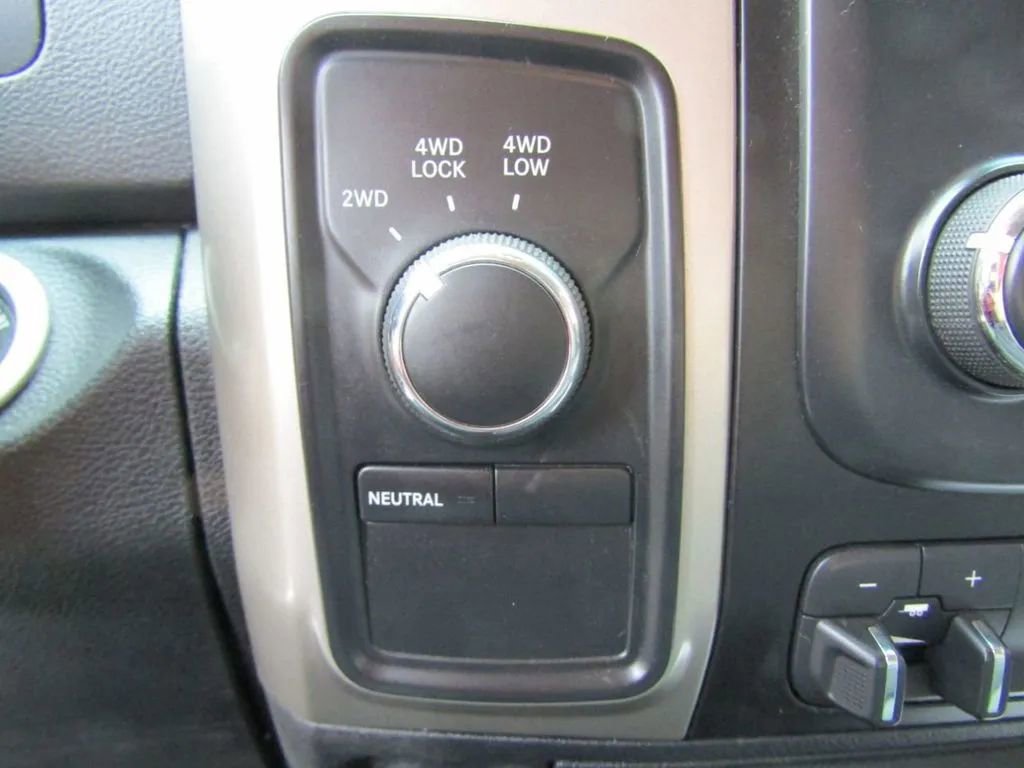 Used 2015 RAM 2500 SLT image 20