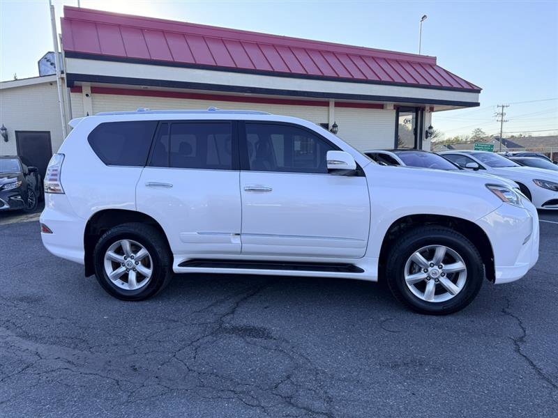 Used 2015 Lexus GX 460 4WD w/NAVIGATION SYSTEM & SUNR image 3