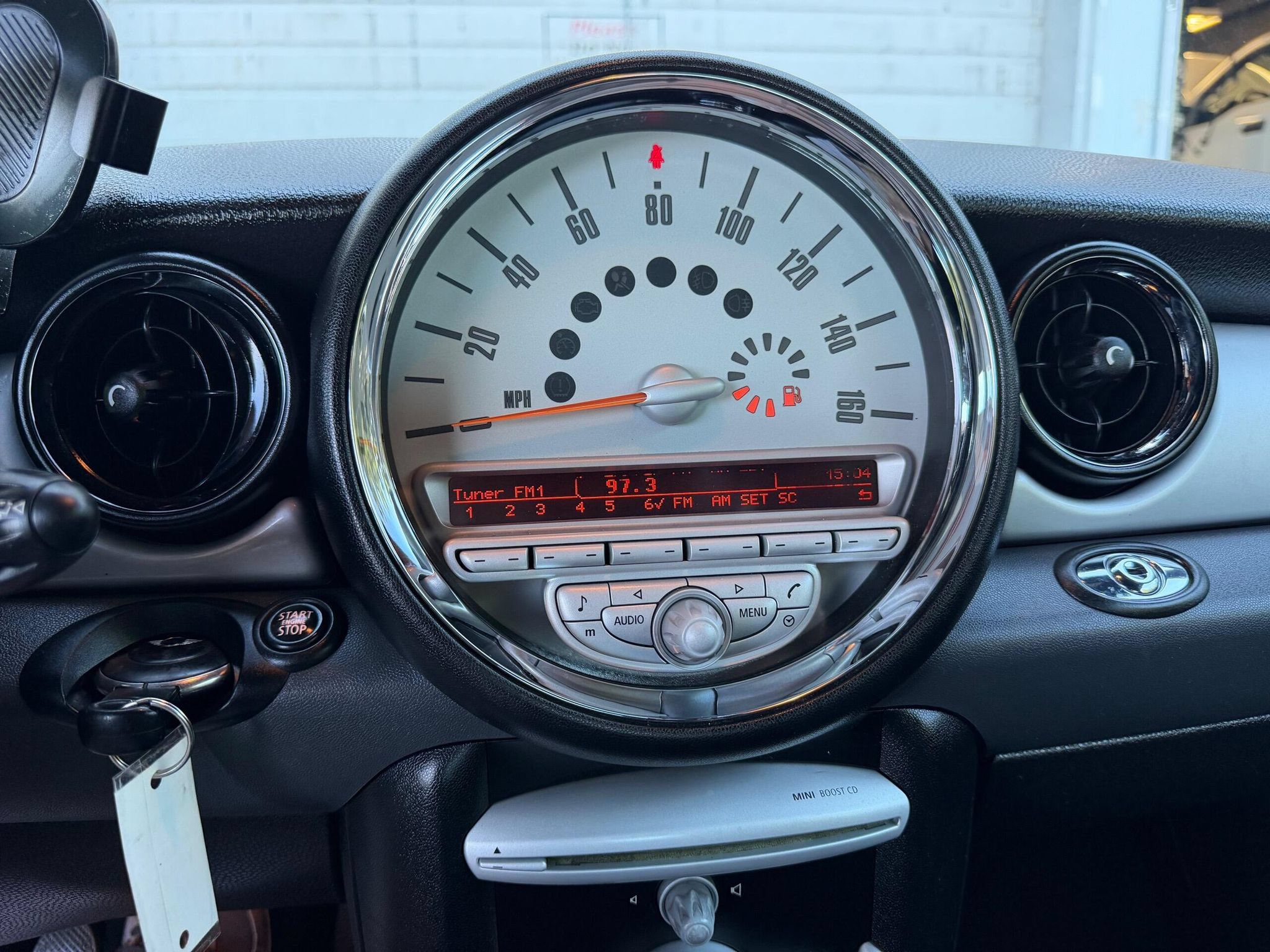 Used 2010 MINI Cooper Convertible FWD image 19
