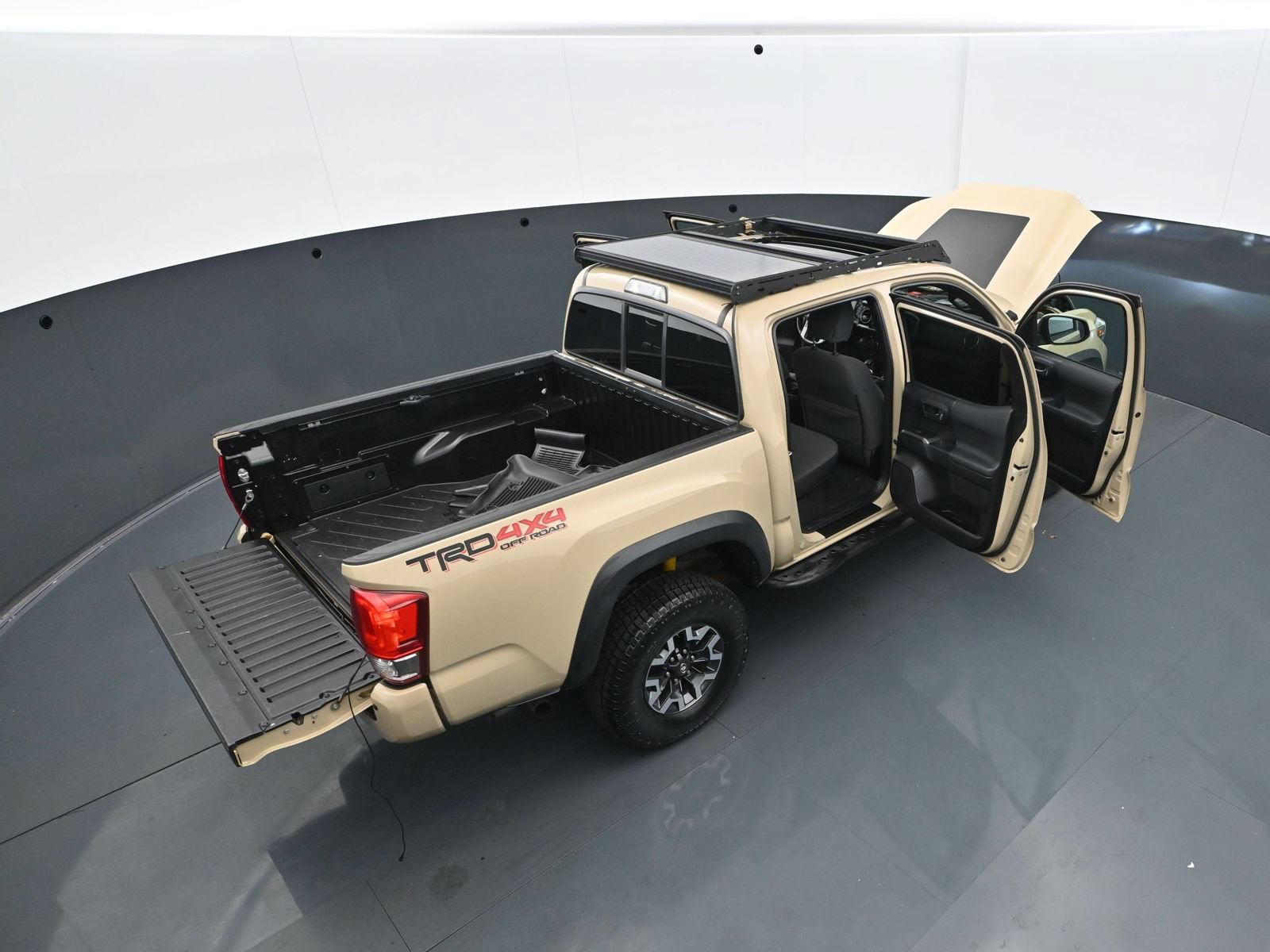 Used 2016 Toyota Tacoma TRD Off-Road AWD/4WD image 41