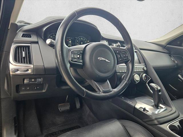 Used 2018 Jaguar E-PACE SE AWD/4WD image 9