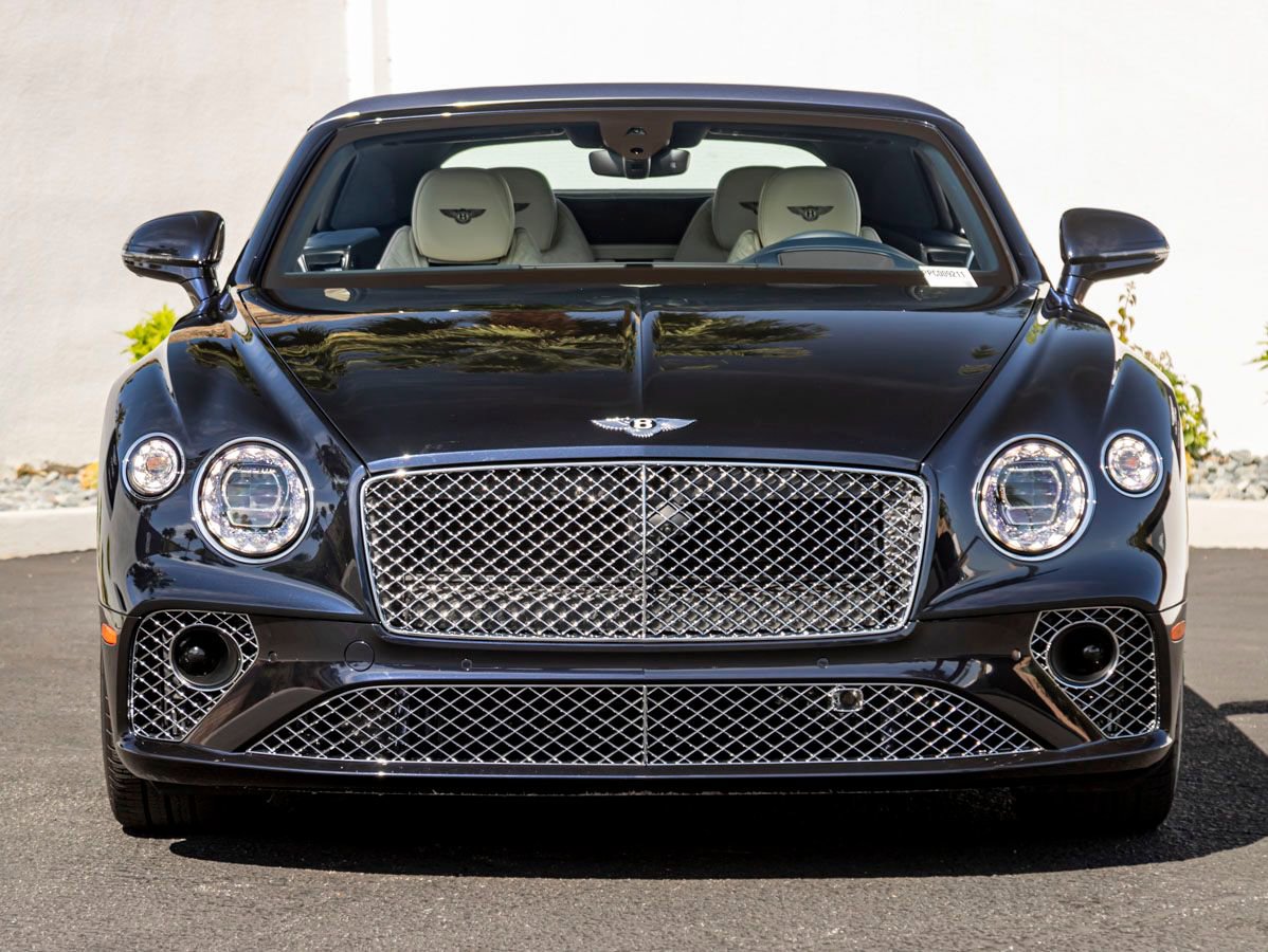 Used 2023 Bentley Continental GT Azure AWD/4WD image 10