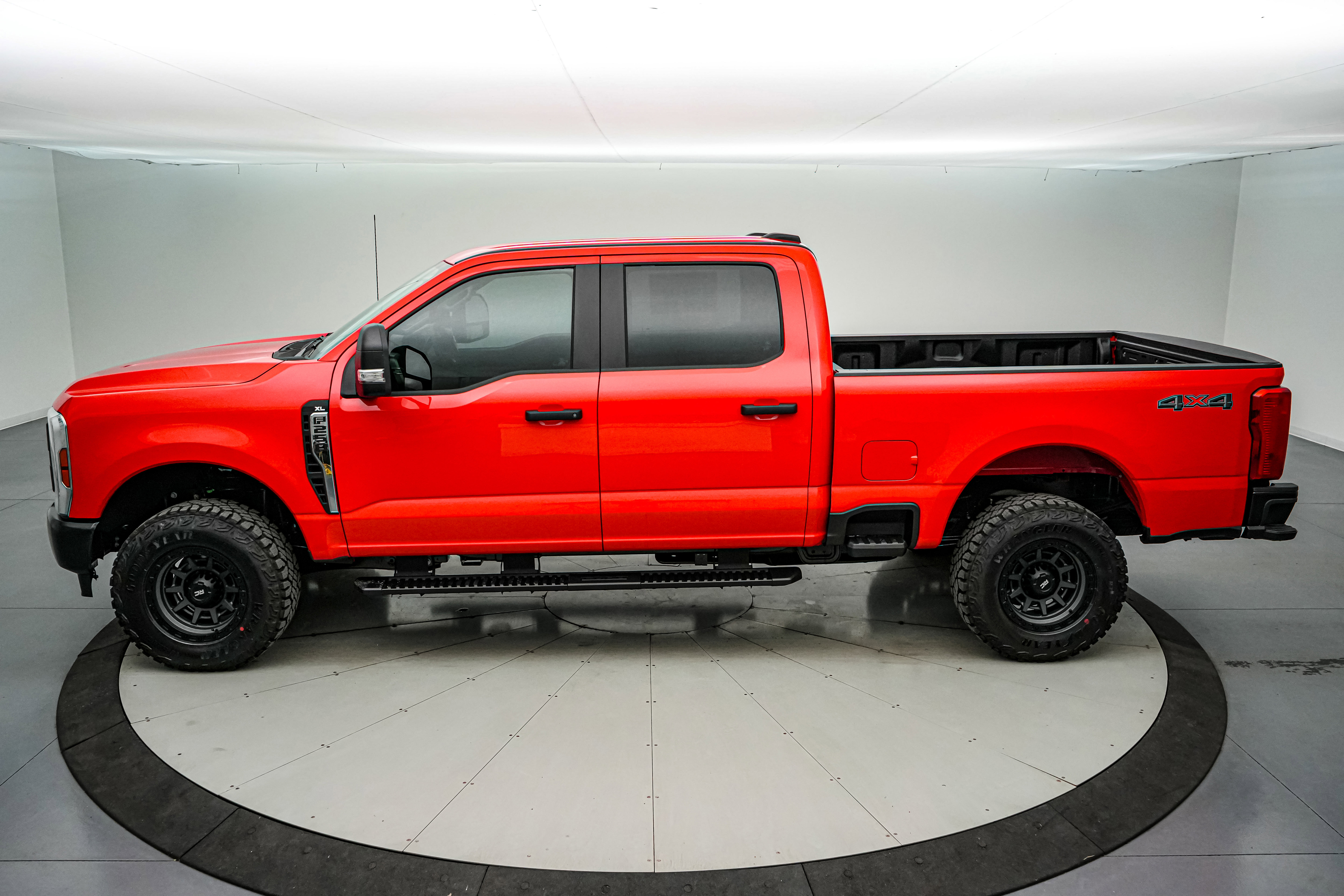 New 2026 Ford F250 XL w/ XL Off-Road Package image 8