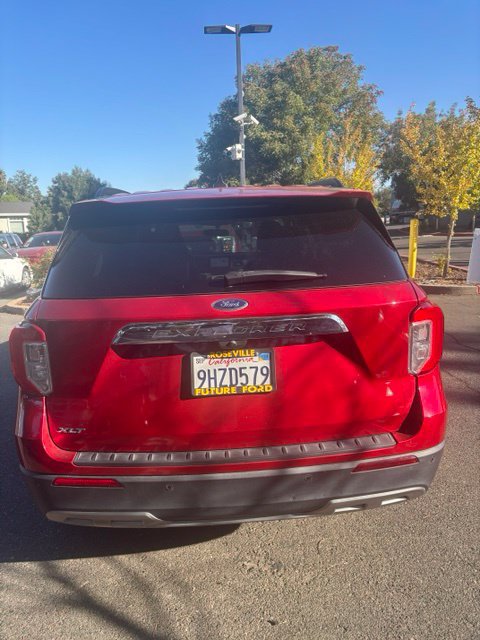 Used 2023 Ford Explorer XLT w/ Equipment Group 202A RWD image 4