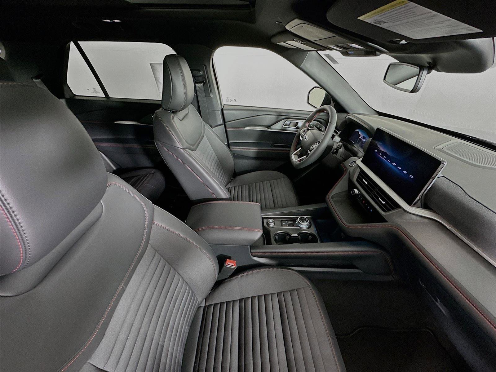 New 2026 Ford Explorer ST-Line w/ ST-Line Street Pack image 27