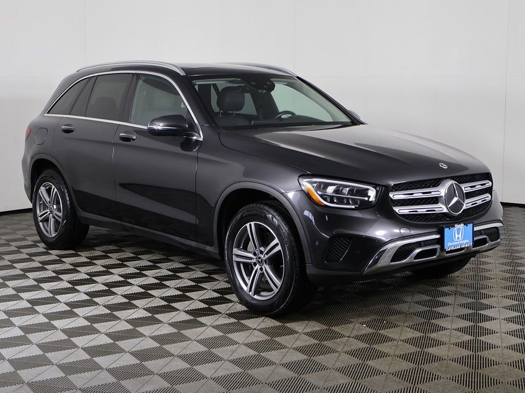 Used 2021 Mercedes-Benz GLC 300 4MATIC w/ Multimedia Package image 2