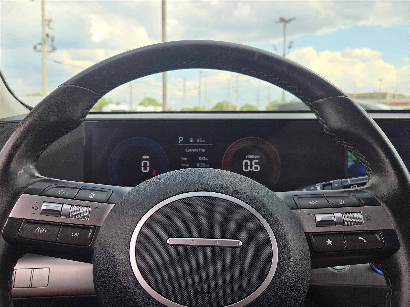 Used 2025 Hyundai Kona SEL AWD/4WD image 35