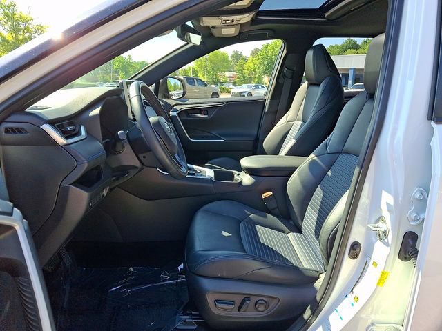 Used 2022 Toyota RAV4 XSE AWD/4WD image 15