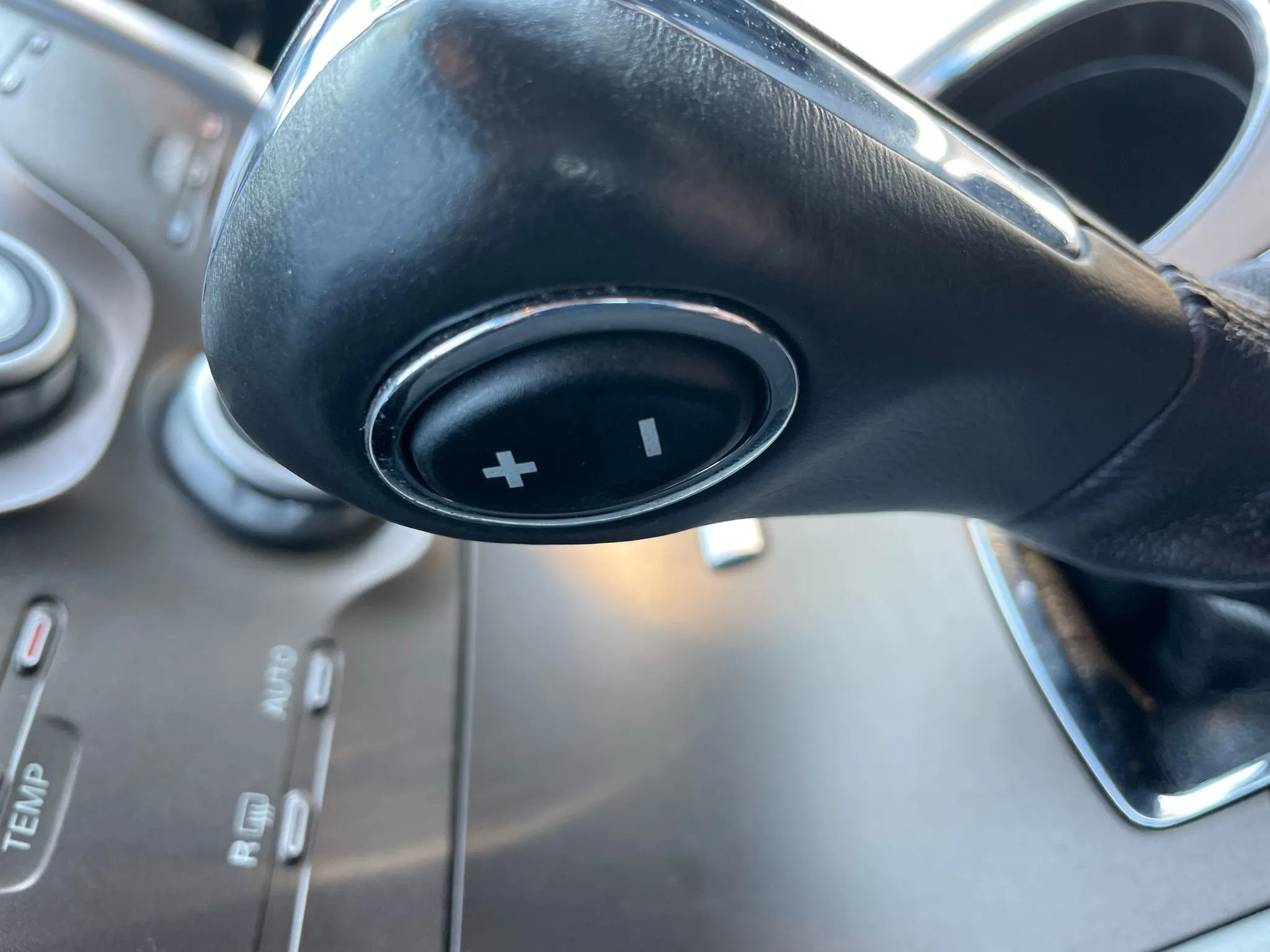 Used 2014 Ford Edge SEL w/ Equipment Group 205A AWD/4WD image 21