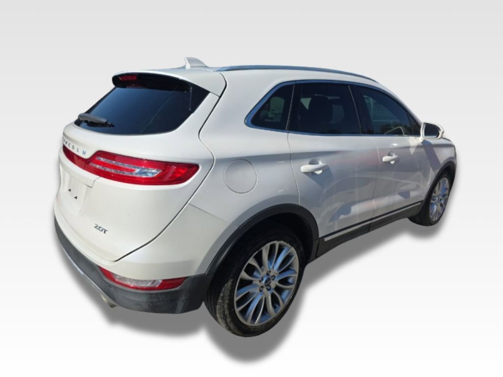 Used 2017 Lincoln MKC Reserve image 4