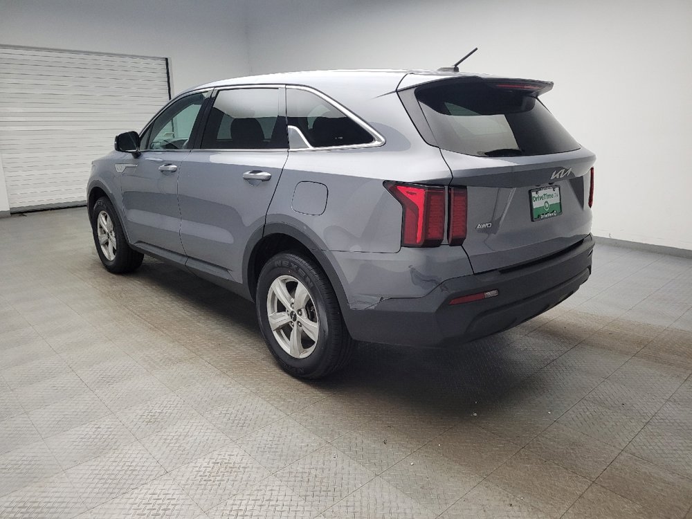 Used 2022 Kia Sorento LX image 5