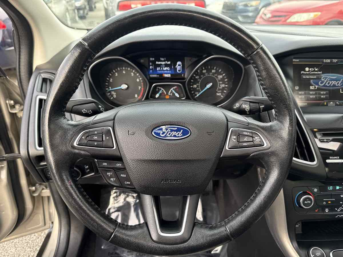 Used 2015 Ford Focus Titanium image 26