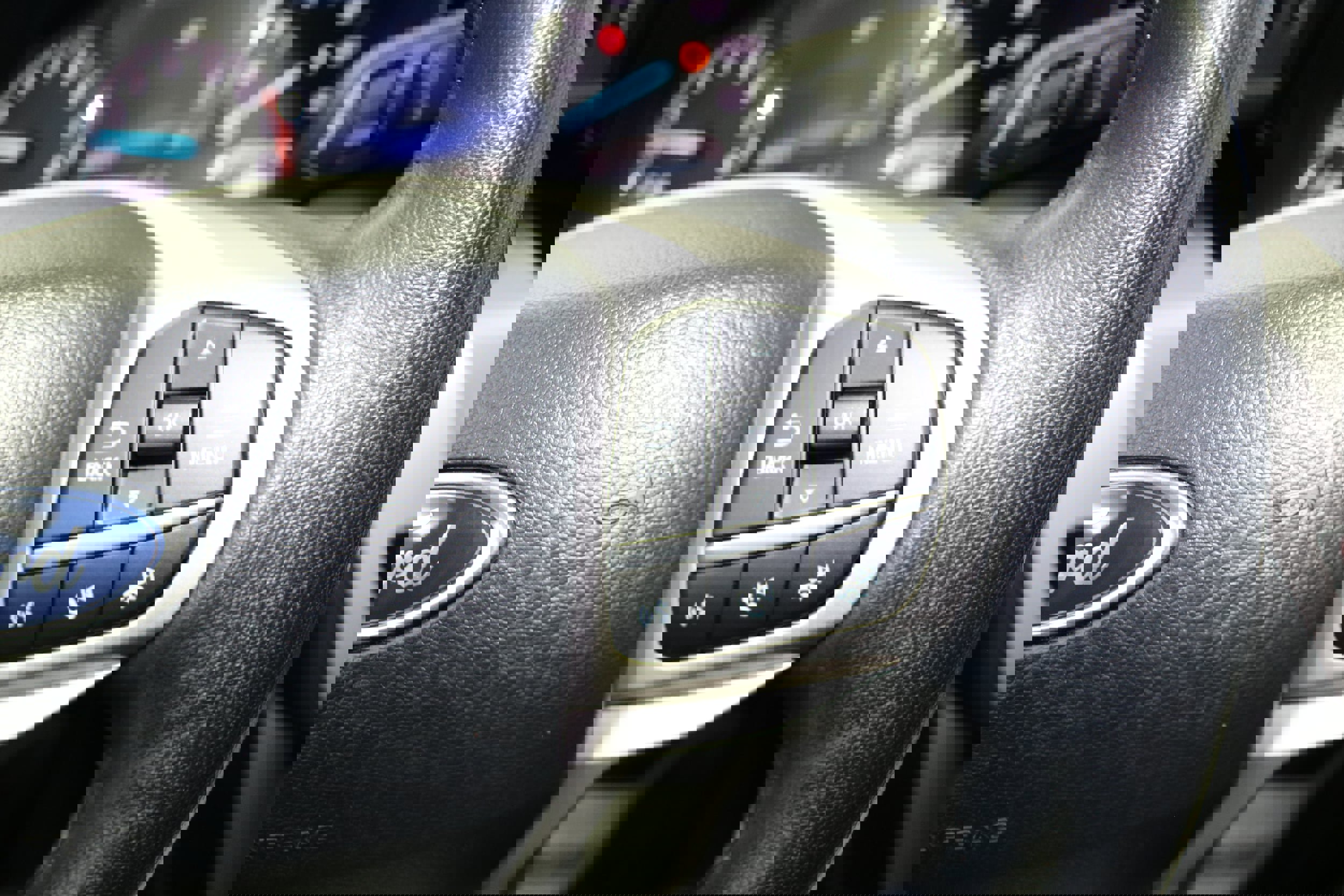 Used 2022 Ford Explorer XLT w/ Equipment Group 202A image 23