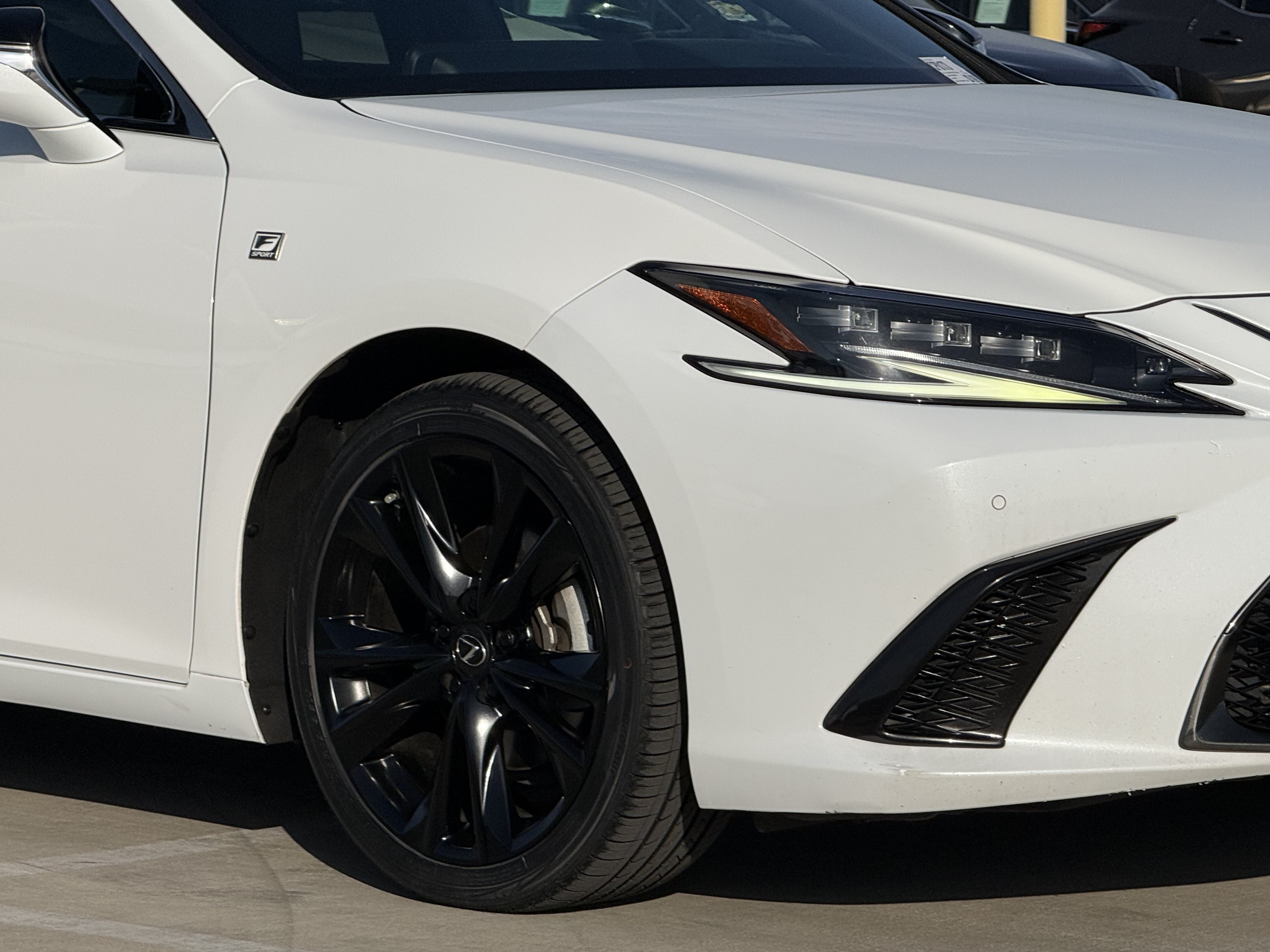 Certified 2022 Lexus ES 350 F Sport w/ Accessory Package 2 FWD image 4
