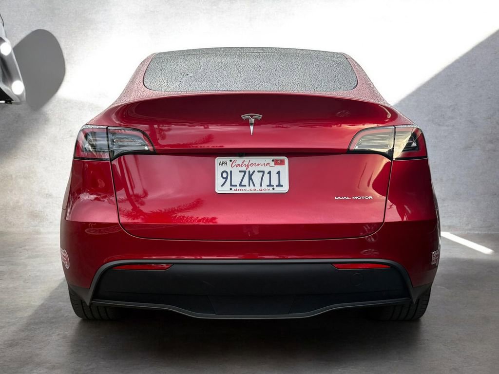 Used 2024 Tesla Model Y Long Range image 18