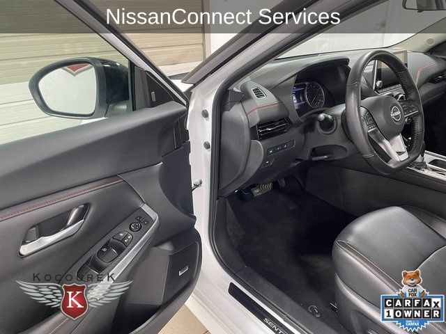 Used 2025 Nissan Sentra SR w/ SR Premium Package FWD image 11