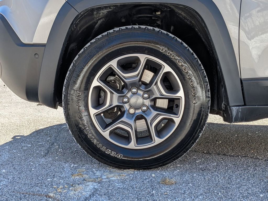 Certified 2021 Jeep Cherokee Trailhawk w/ Sun, Sound & Nav Group image 28