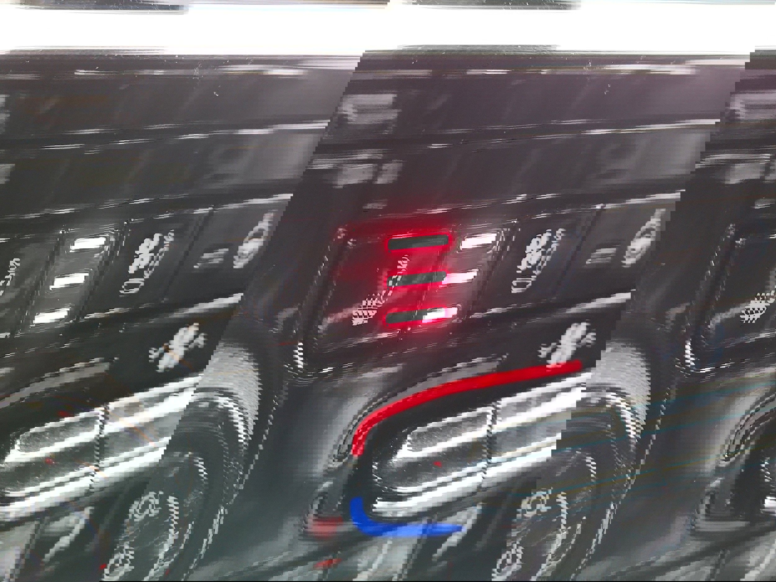 Used 2024 Jeep Grand Cherokee Overland image 23