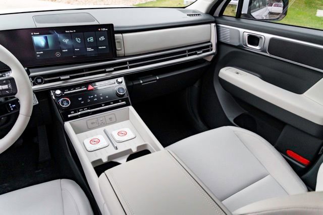 New 2026 Hyundai Santa Fe SE image 23