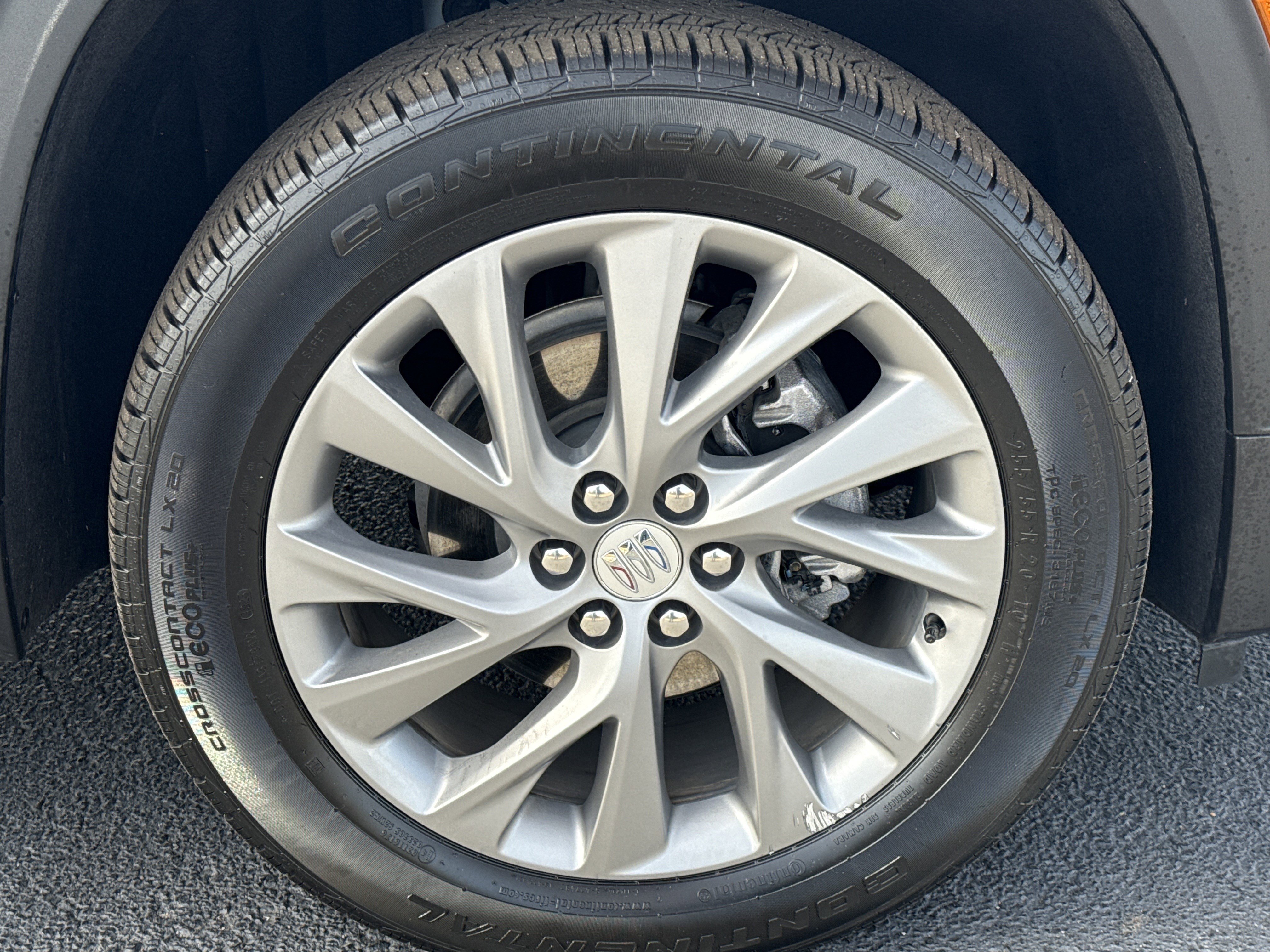 Certified 2025 Buick Enclave Preferred image 13