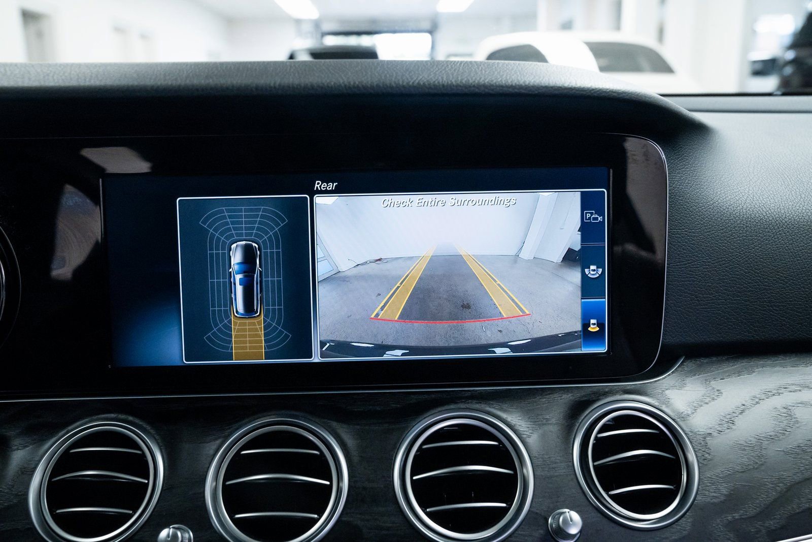 Used 2017 Mercedes-Benz E 400 E 400 image 13