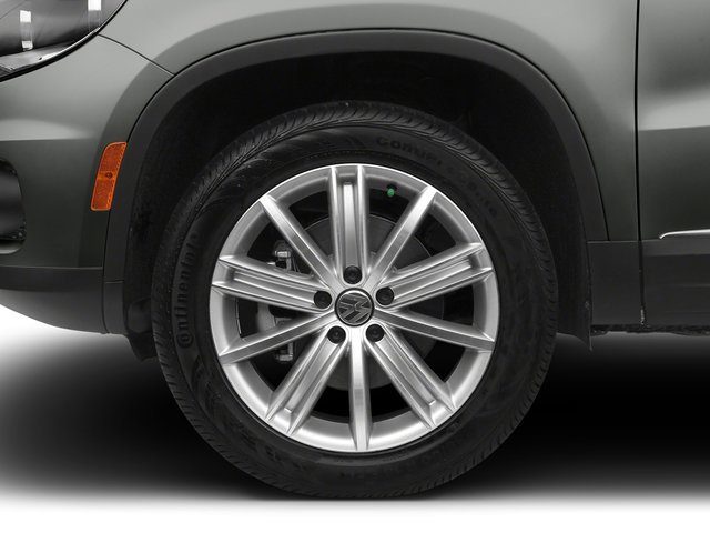 Used 2017 Volkswagen Tiguan Limited w/ Premium Package image 12