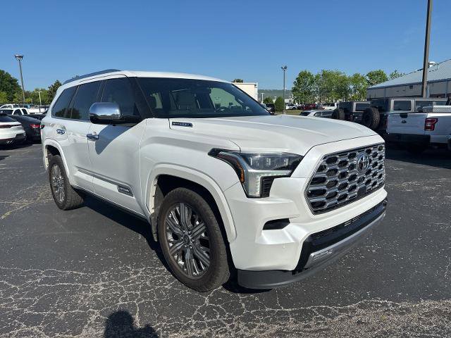 Used 2025 Toyota Sequoia Capstone AWD/4WD image 2