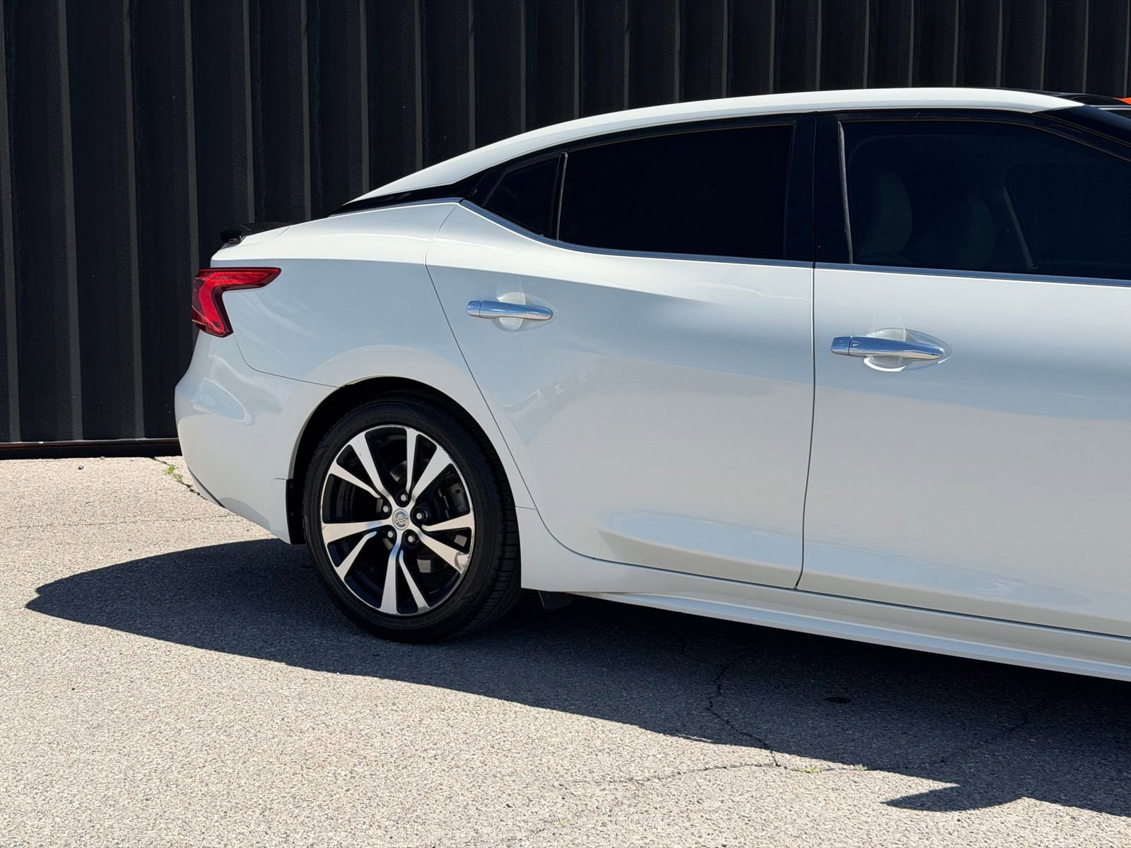 Used 2018 Nissan Maxima Platinum FWD image 5