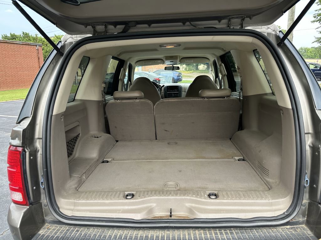 Used 2002 Ford Explorer XLT image 32