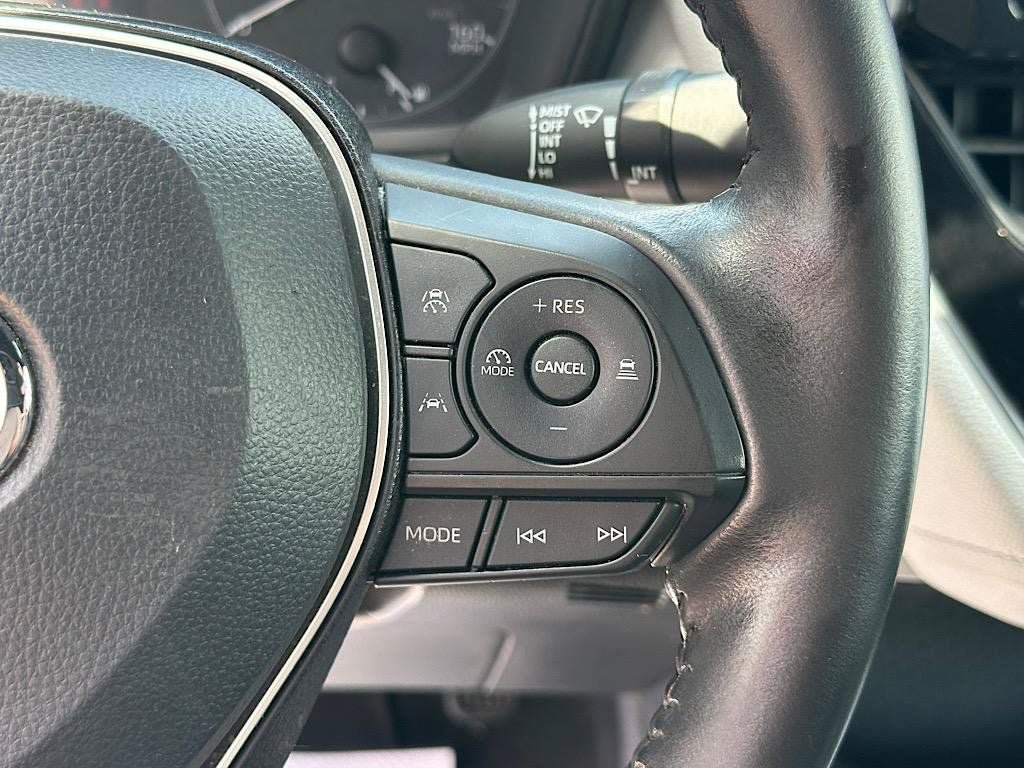 Certified 2023 Toyota Corolla SE FWD image 21