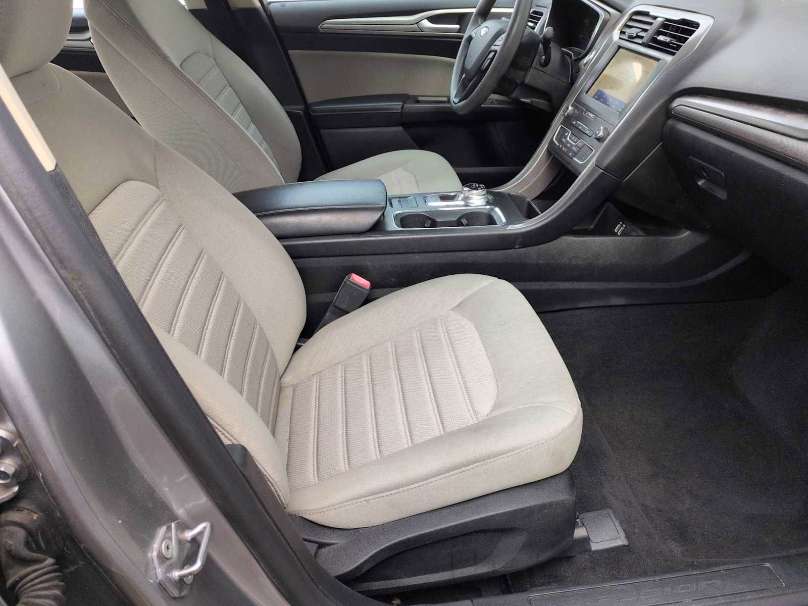 Used 2020 Ford Fusion S FWD image 20