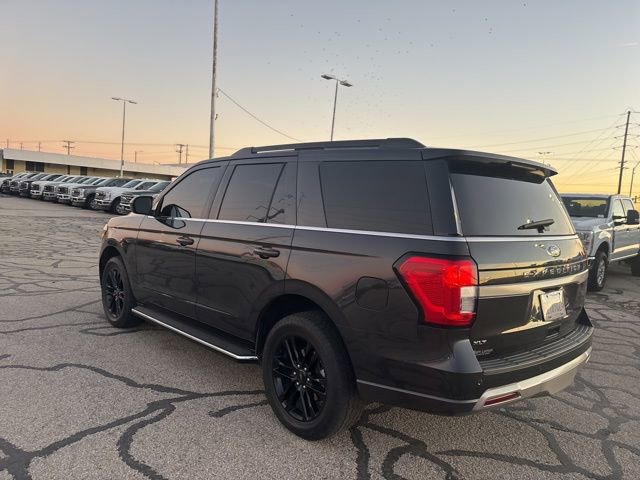 Used 2022 Ford Expedition XLT image 5