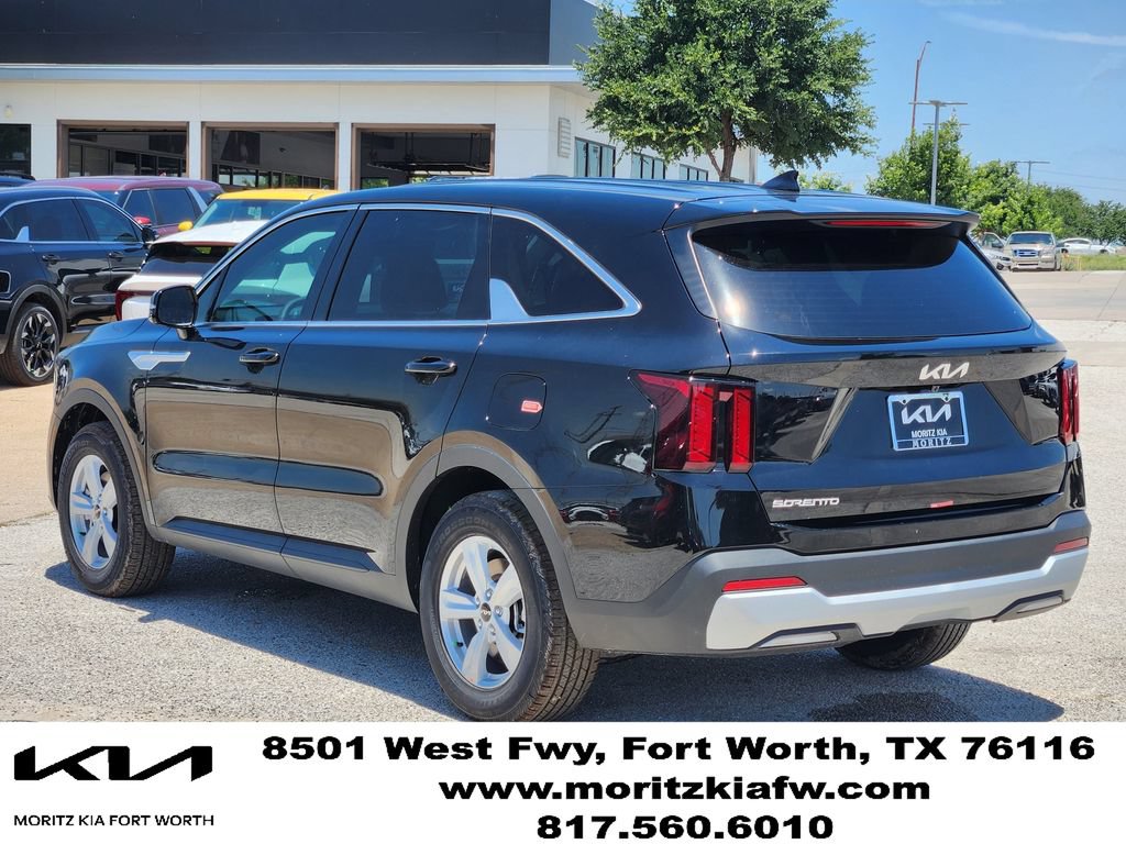 New 2026 Kia Sorento LX FWD image 4