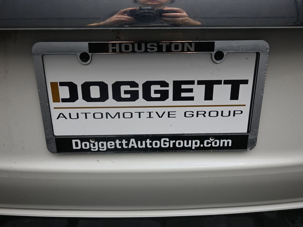 Used 2019 Nissan Armada Platinum image 23