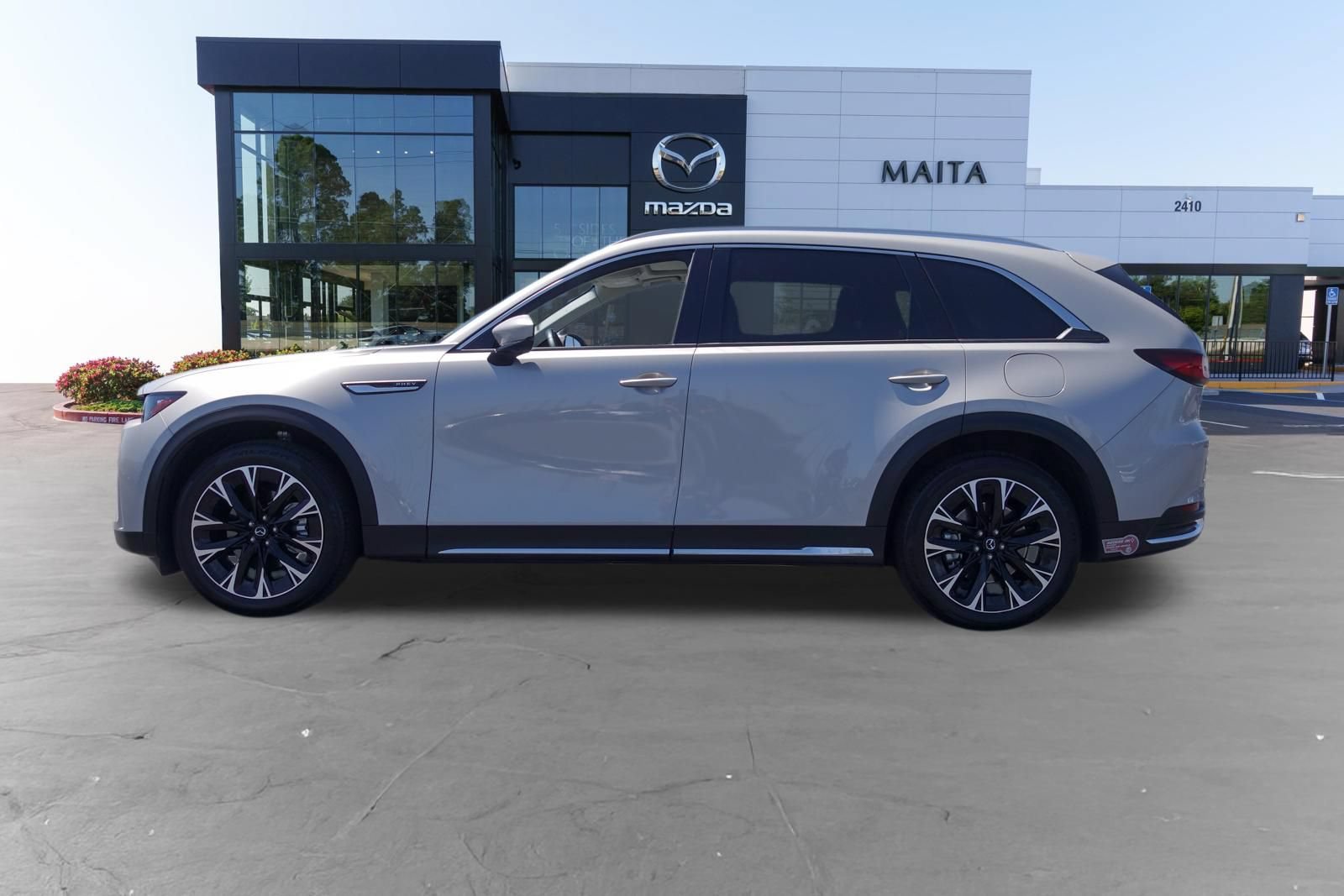 Certified 2024 MAZDA CX-90 Plug-In Hybrid w/ Premium Plus AWD/4WD image 8