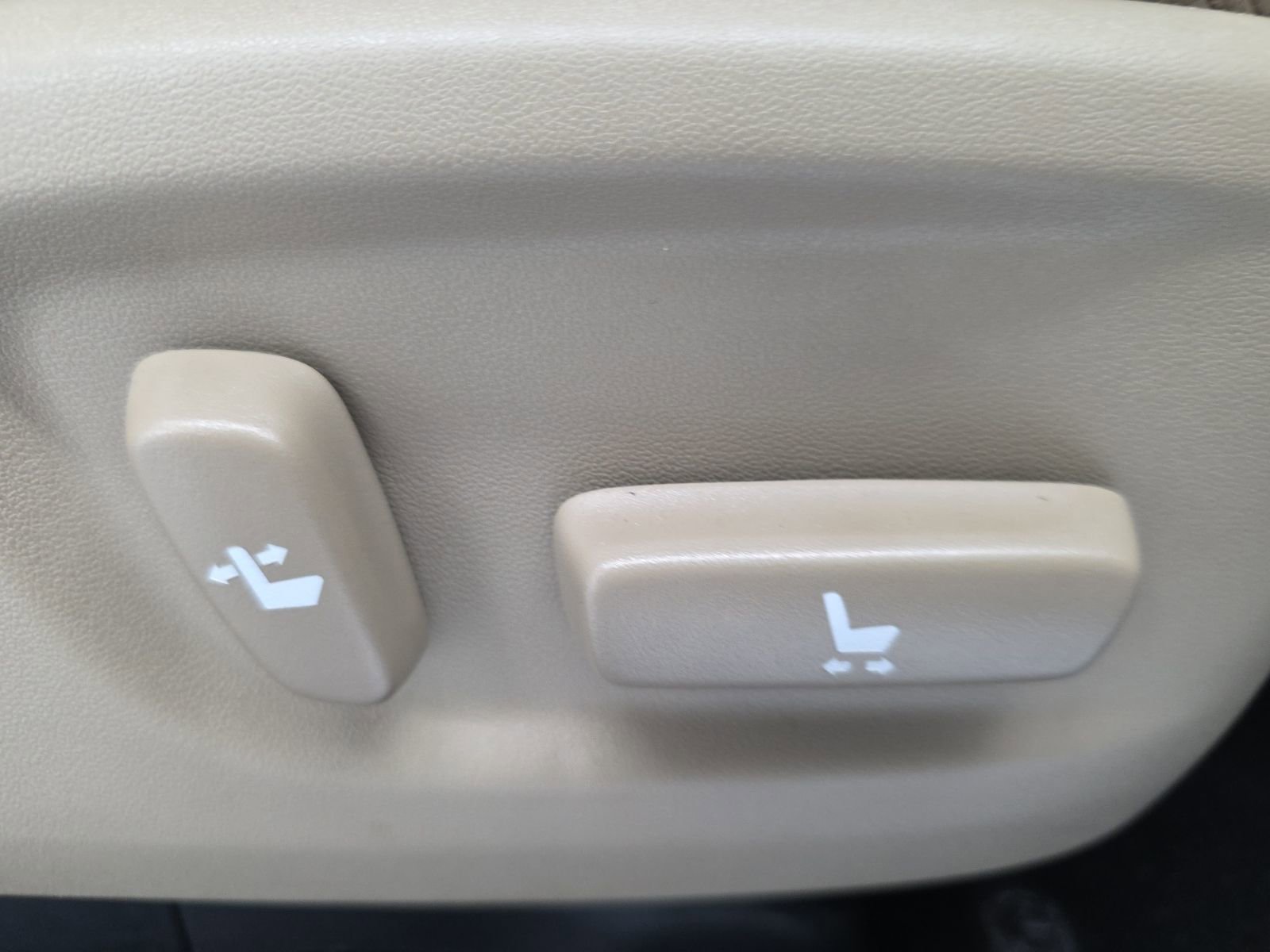 Used 2023 Toyota 4Runner Limited image 10