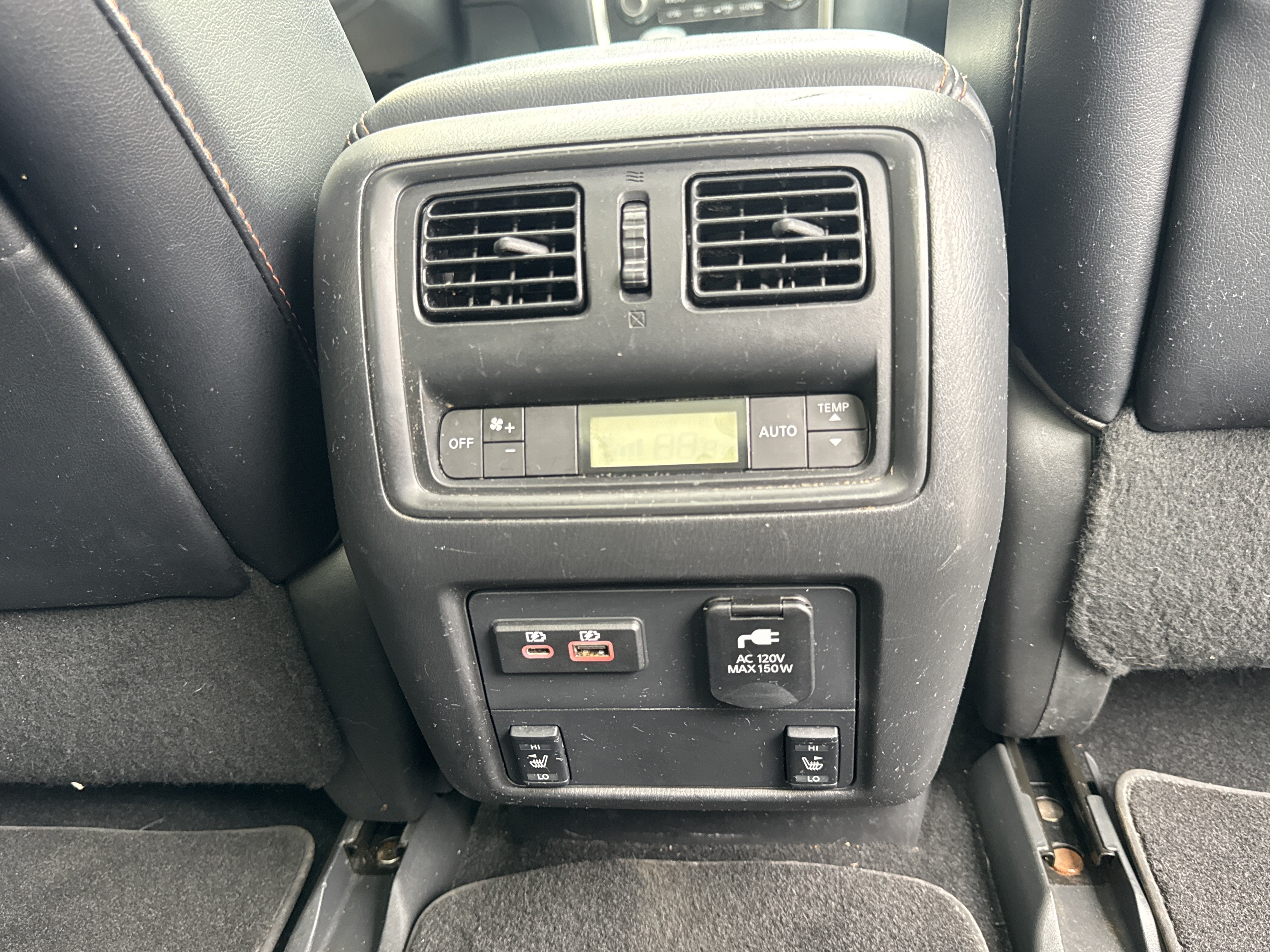 Used 2020 Nissan Pathfinder SL AWD/4WD image 13