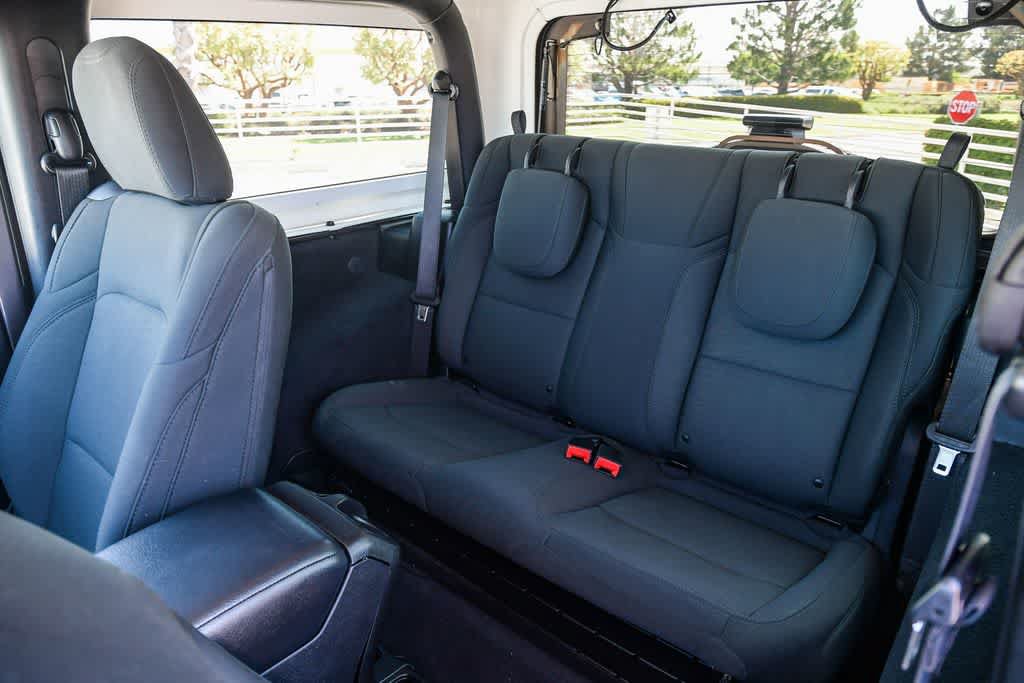 Used 2020 Jeep Wrangler Sport AWD/4WD image 20