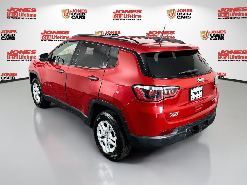 Used 2018 Jeep Compass Sport w/ Tech Group AWD/4WD image 2