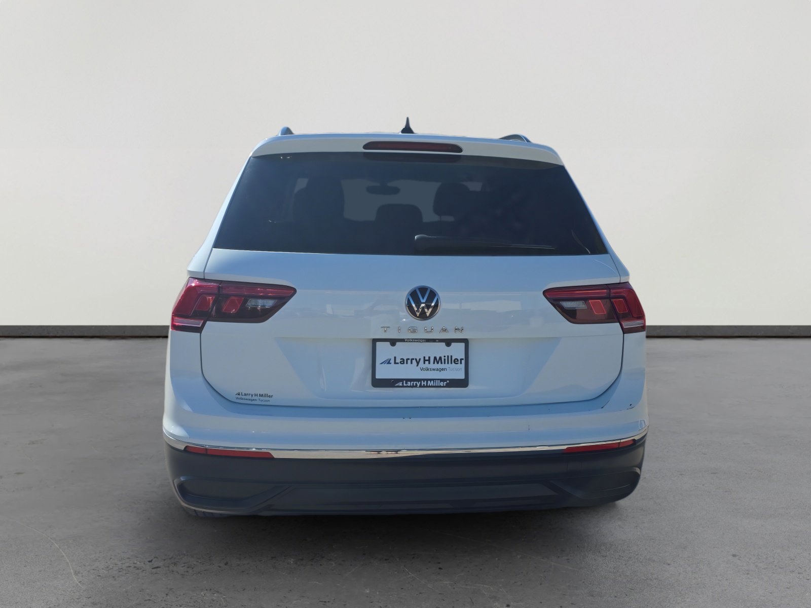 Certified 2023 Volkswagen Tiguan S image 4