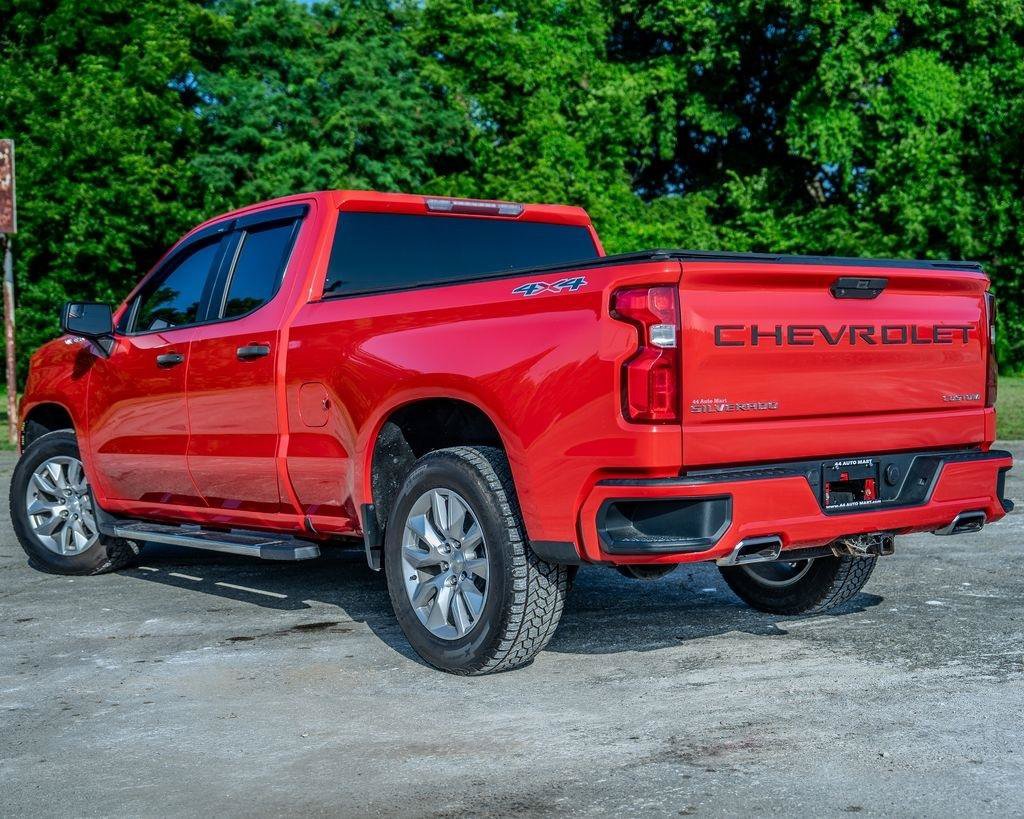Used 2019 Chevrolet Silverado 1500 Custom w/ Custom Value Package AWD/4WD image 6