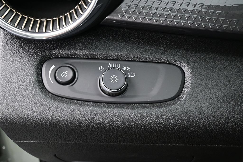 New 2026 Chevrolet Trax ACTIV FWD image 26